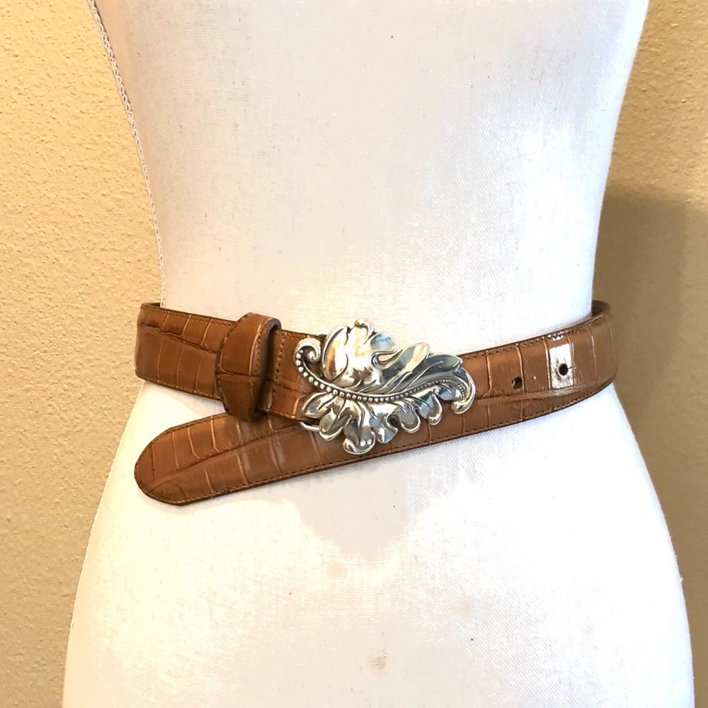 Embossed Leather Coldwater Creek Belt EUC Size S - Picture 3 of 8
